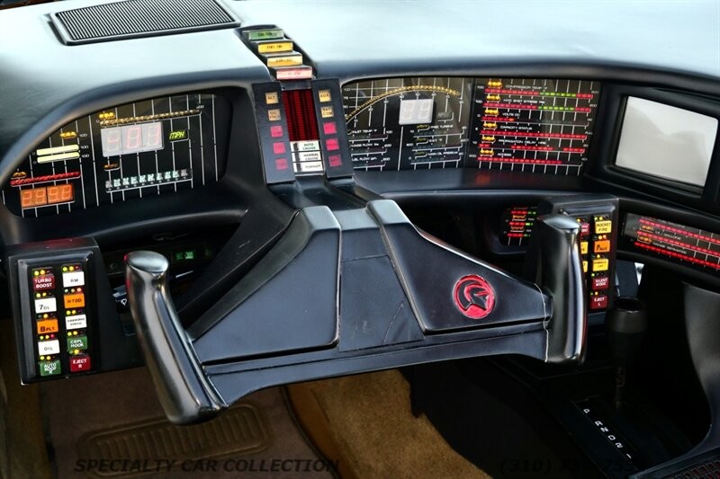 Pontiac-Firebird-1982-18