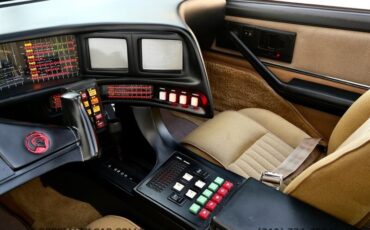 Pontiac-Firebird-1982-19