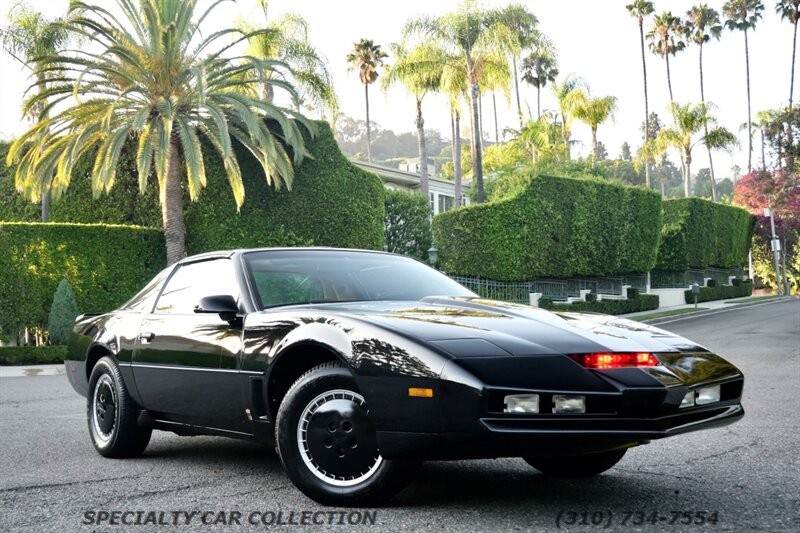 Pontiac-Firebird-1982-3