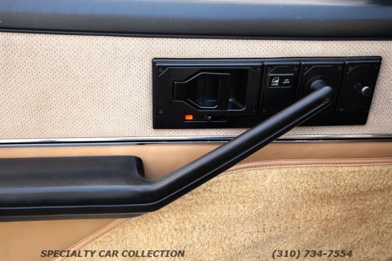 Pontiac-Firebird-1982-30