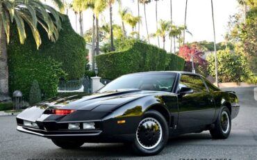 Pontiac-Firebird-1982