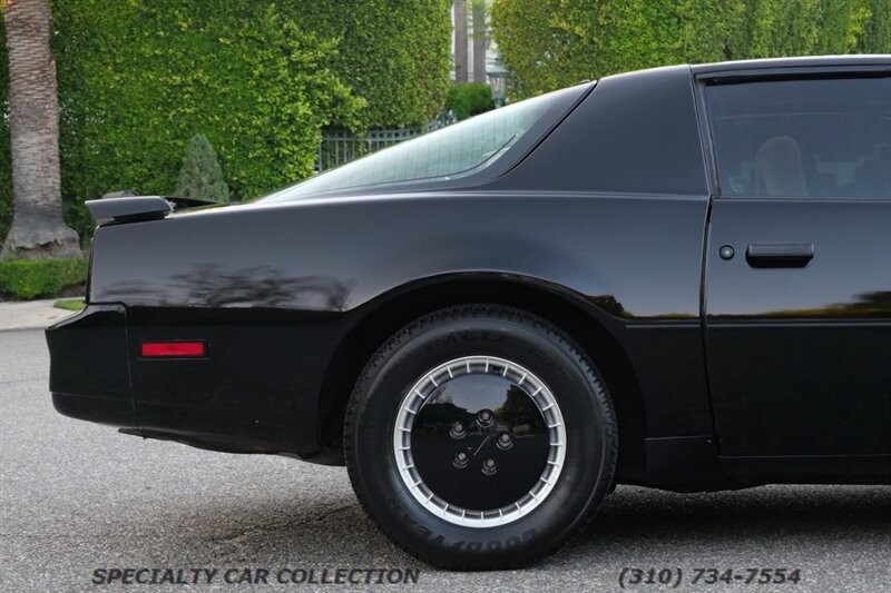 Pontiac-Firebird-1982-5