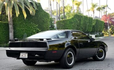 Pontiac-Firebird-1982-7