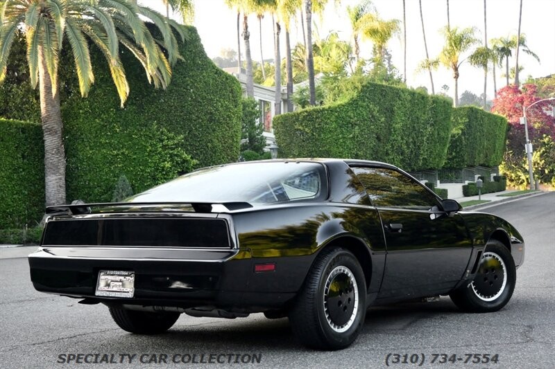 Pontiac-Firebird-1982-7