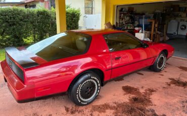 Pontiac-Firebird-1982-Coupe-1