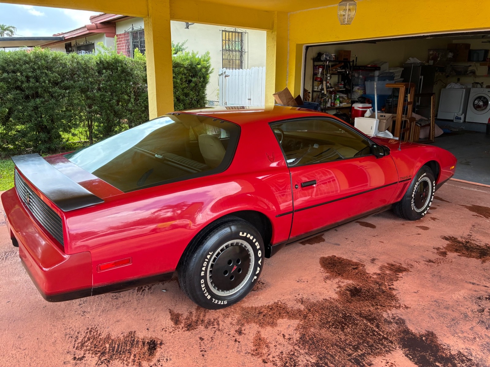 Pontiac-Firebird-1982-Coupe-1
