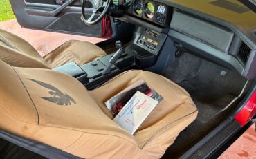 Pontiac-Firebird-1982-Coupe-16