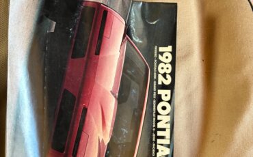 Pontiac-Firebird-1982-Coupe-21