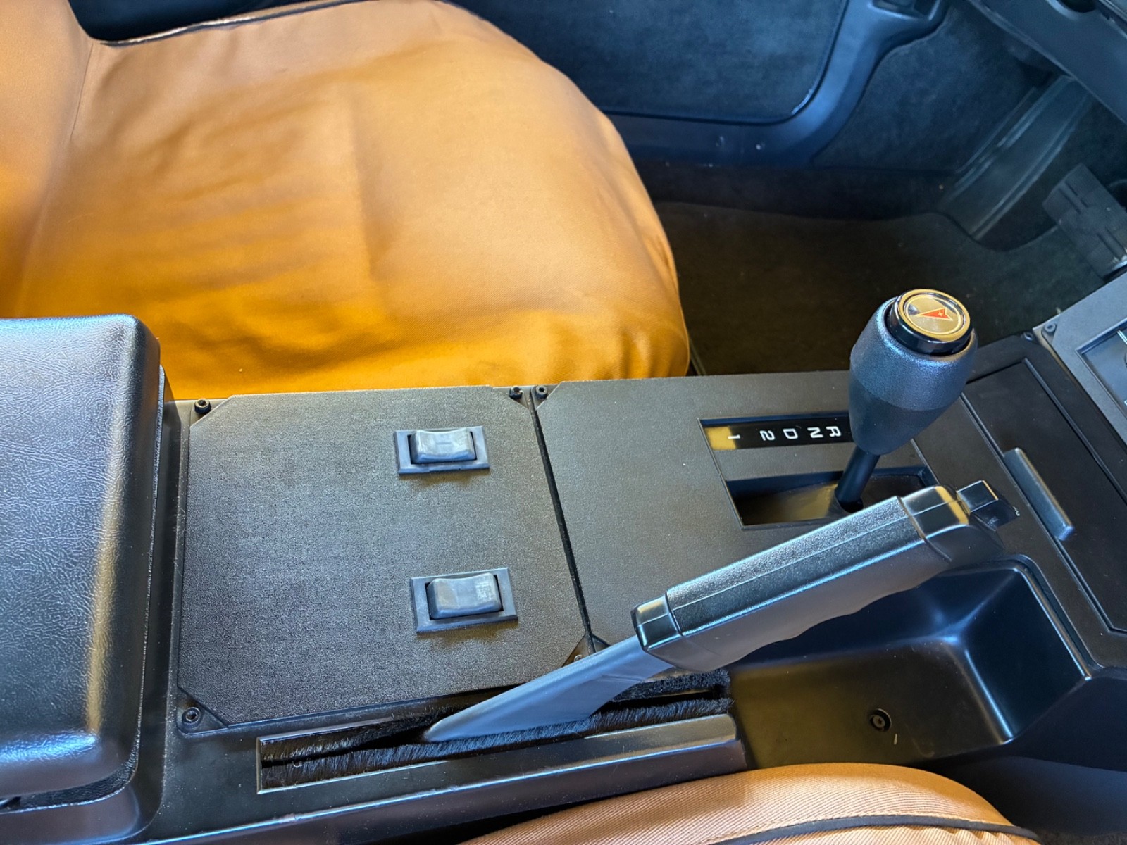 Pontiac-Firebird-1982-Coupe-26