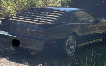 Pontiac-Firebird-1986-3