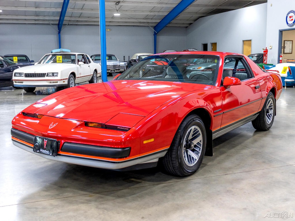 Pontiac-Firebird-1988-Other-2