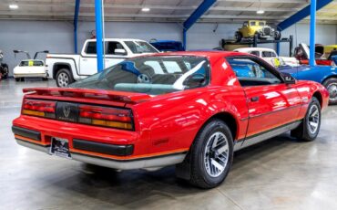 Pontiac-Firebird-1988-Other-6