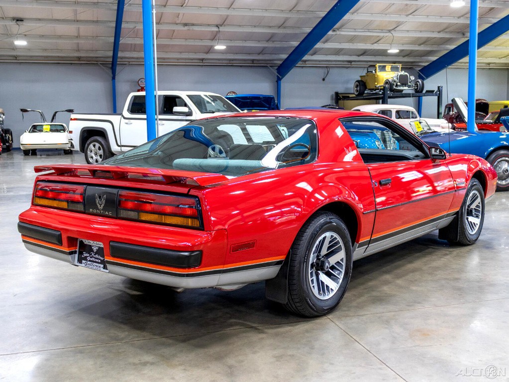 Pontiac-Firebird-1988-Other-6