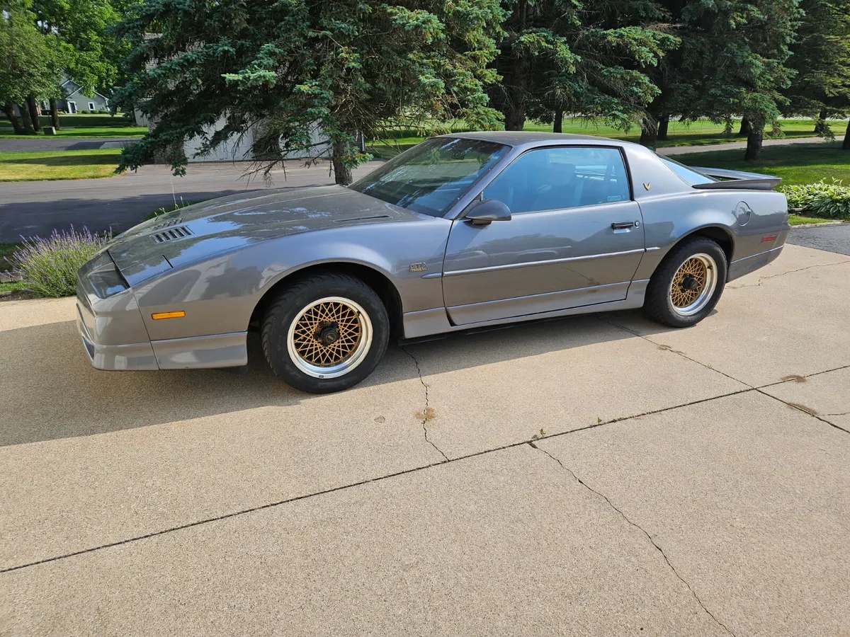 Pontiac-Firebird-1989-1