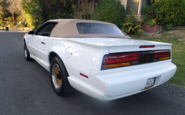 Pontiac-Firebird-1992-White-12