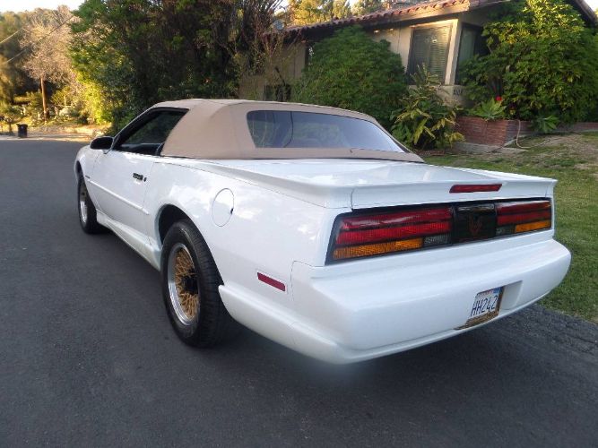 Pontiac-Firebird-1992-White-12