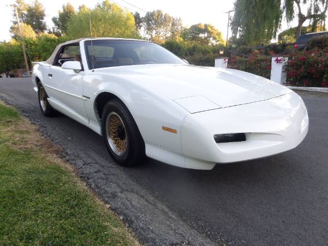 Pontiac-Firebird-1992-White-15