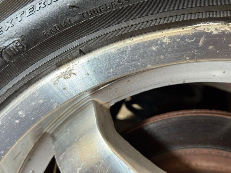 Pontiac-Firebird-1993-Bright-Red-Gray-28