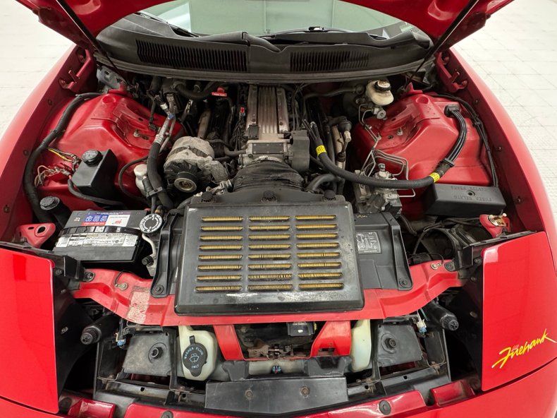 Pontiac-Firebird-1993-Bright-Red-Gray-31