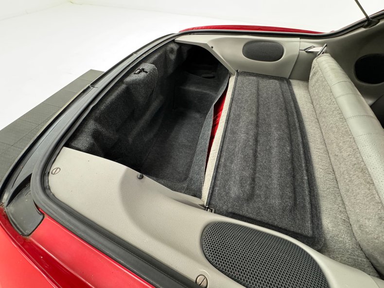 Pontiac-Firebird-1993-Bright-Red-Gray-33