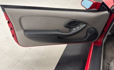 Pontiac-Firebird-1993-Bright-Red-Gray-34