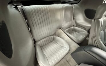 Pontiac-Firebird-1993-Bright-Red-Gray-39