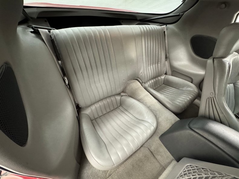 Pontiac-Firebird-1993-Bright-Red-Gray-39