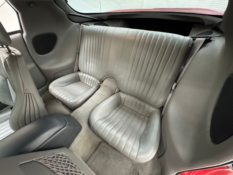 Pontiac-Firebird-1993-Bright-Red-Gray-4