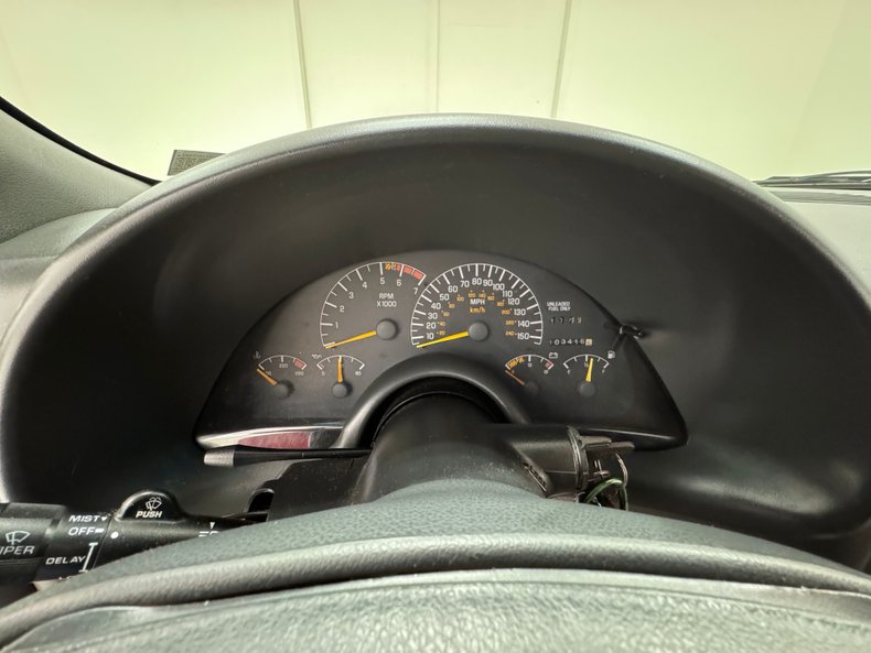 Pontiac-Firebird-1993-Bright-Red-Gray-42