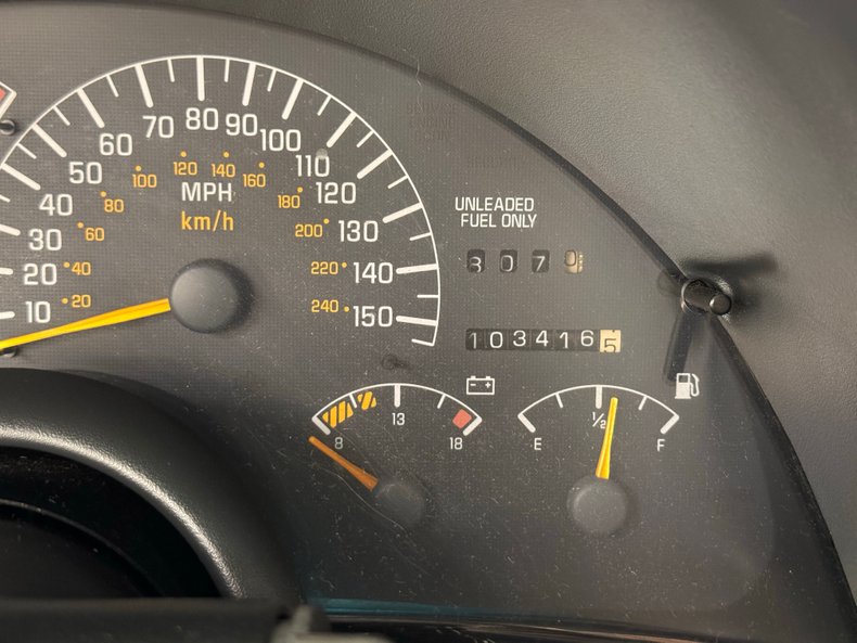 Pontiac-Firebird-1993-Bright-Red-Gray-43