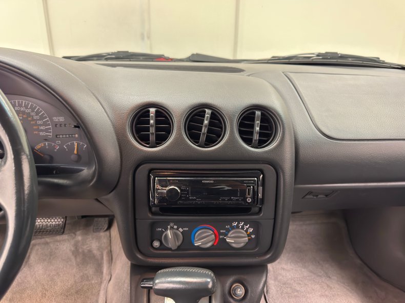 Pontiac-Firebird-1993-Bright-Red-Gray-44