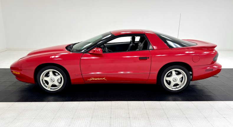 Pontiac-Firebird-1993-Bright-Red-Gray
