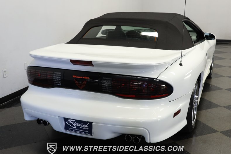 Pontiac-Firebird-1994-Arctic-White-Graphite-16