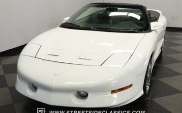 Pontiac-Firebird-1994-Arctic-White-Graphite-25