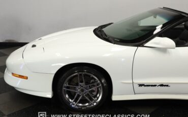 Pontiac-Firebird-1994-Arctic-White-Graphite-29