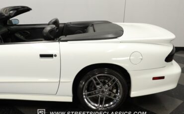 Pontiac-Firebird-1994-Arctic-White-Graphite-30