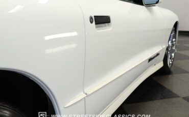 Pontiac-Firebird-1994-Arctic-White-Graphite-33