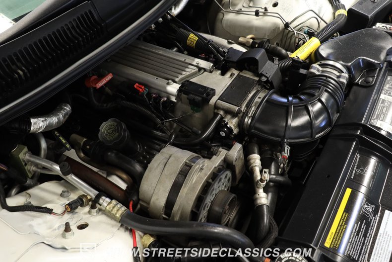 Pontiac-Firebird-1994-Arctic-White-Graphite-38