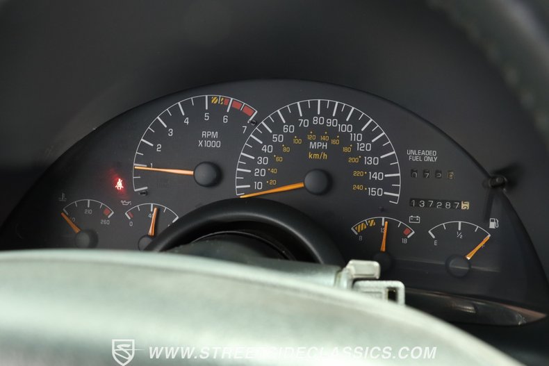 Pontiac-Firebird-1994-Arctic-White-Graphite-43