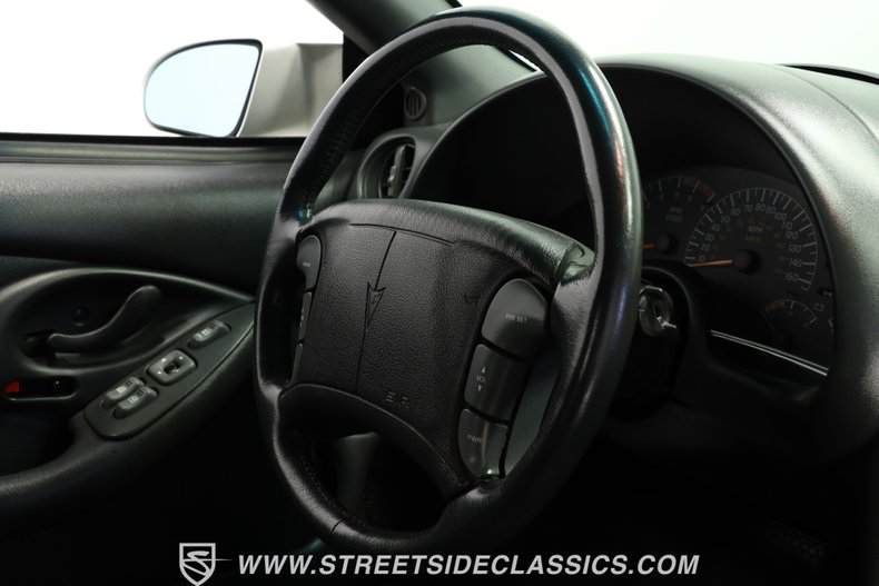 Pontiac-Firebird-1994-Arctic-White-Graphite-6