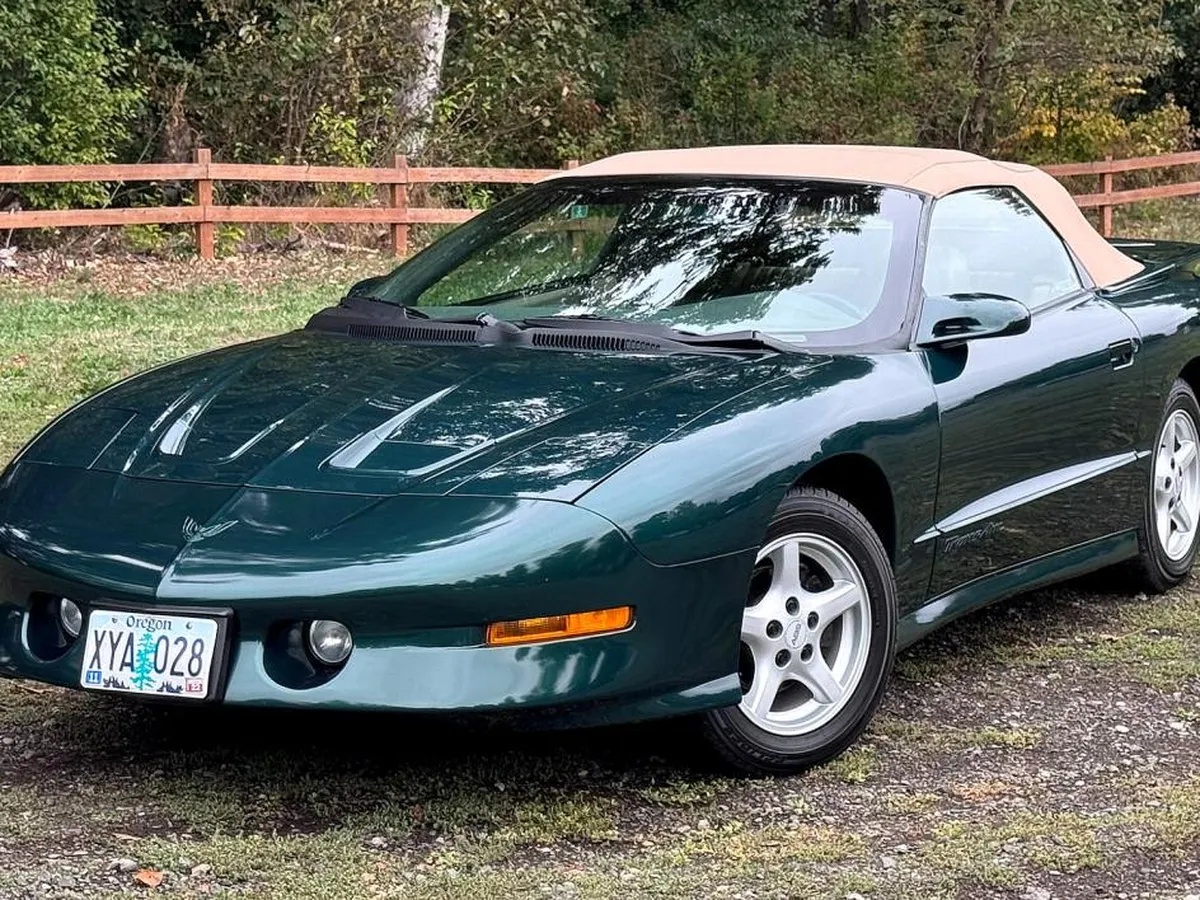Pontiac-Firebird-1995-Green-Black-7
