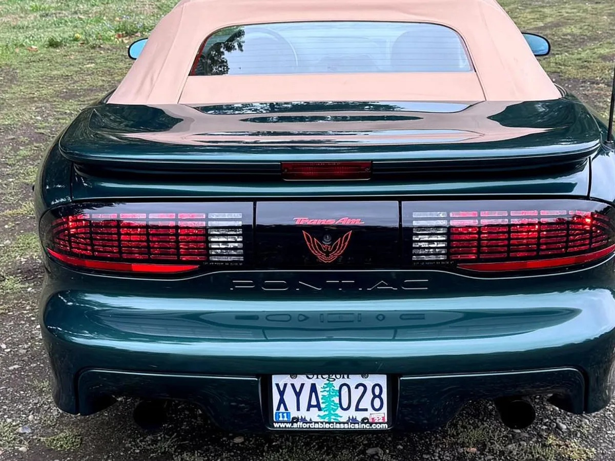 Pontiac-Firebird-1995-Green-Black-8