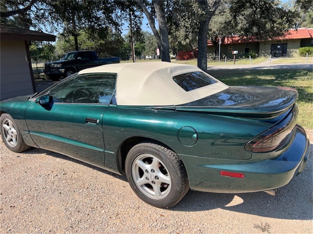 Pontiac-Firebird-formula-1995-Dark-greenbeige-top-Beige-2