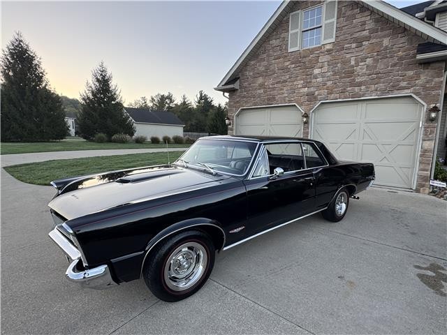 Pontiac-GTO-1965-2-Door-Coupe-28