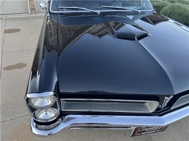 Pontiac-GTO-1965-2-Door-Coupe-31