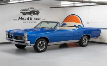Pontiac-GTO-1967-Convertible-1