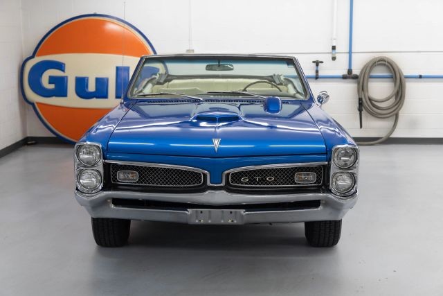 Pontiac-GTO-1967-Convertible-2