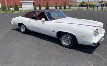 Pontiac-Grand-Am-1974-Coupe-12