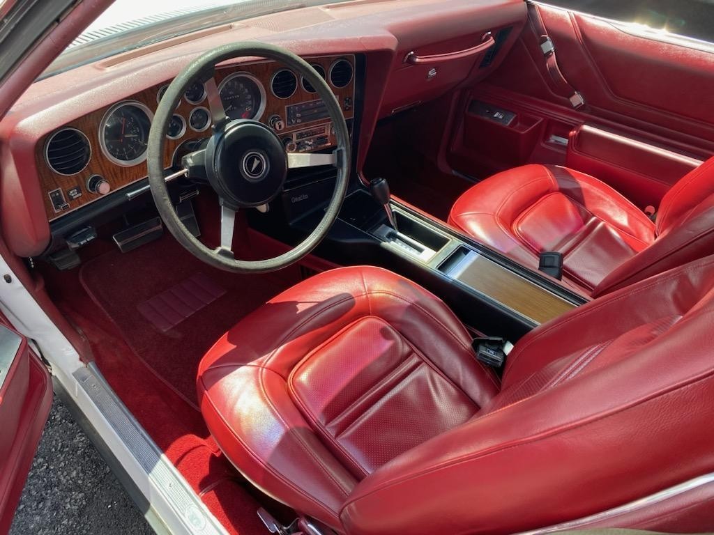 Pontiac-Grand-Am-1974-Coupe-22