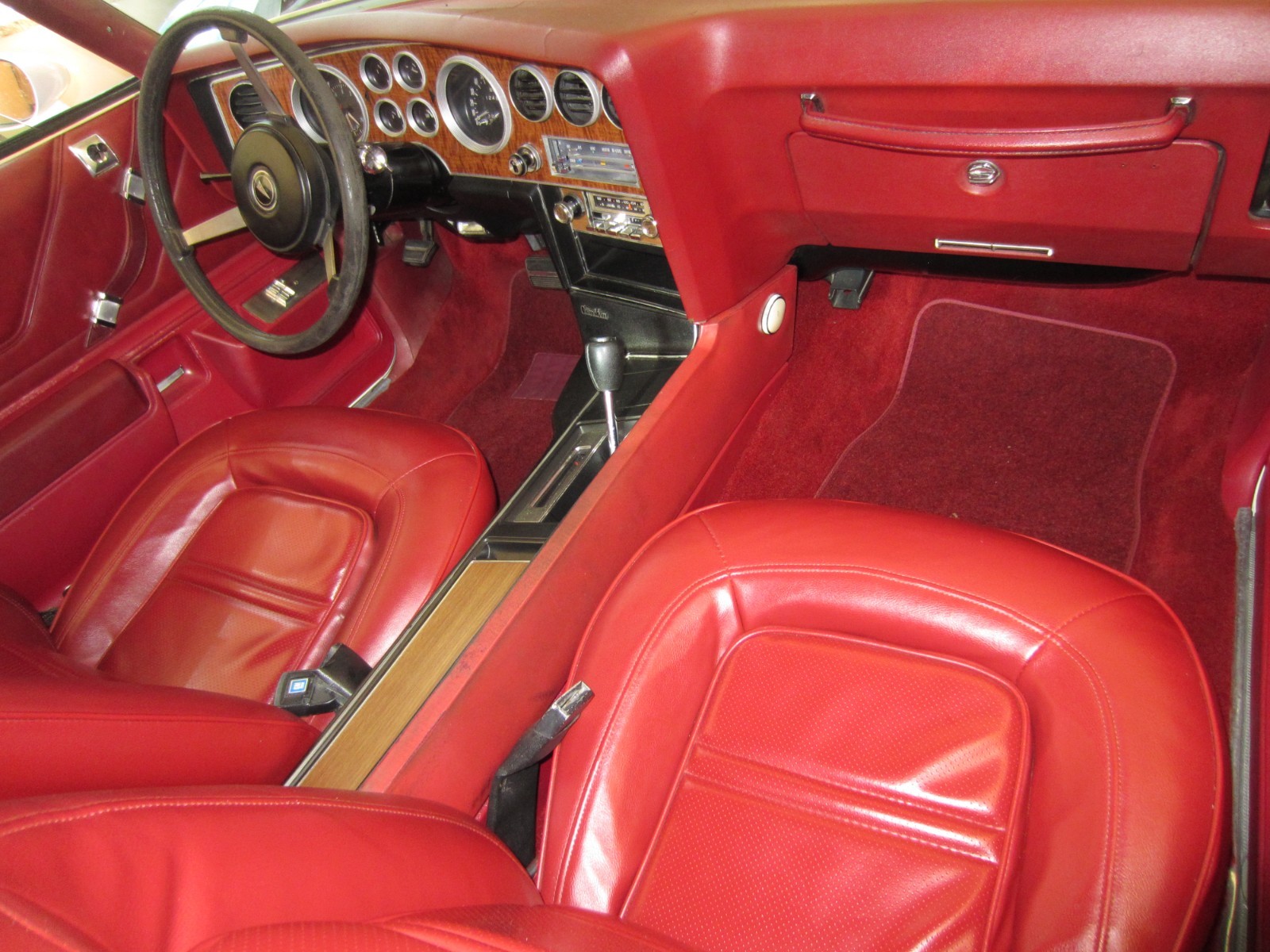 Pontiac-Grand-Am-1974-Coupe-25